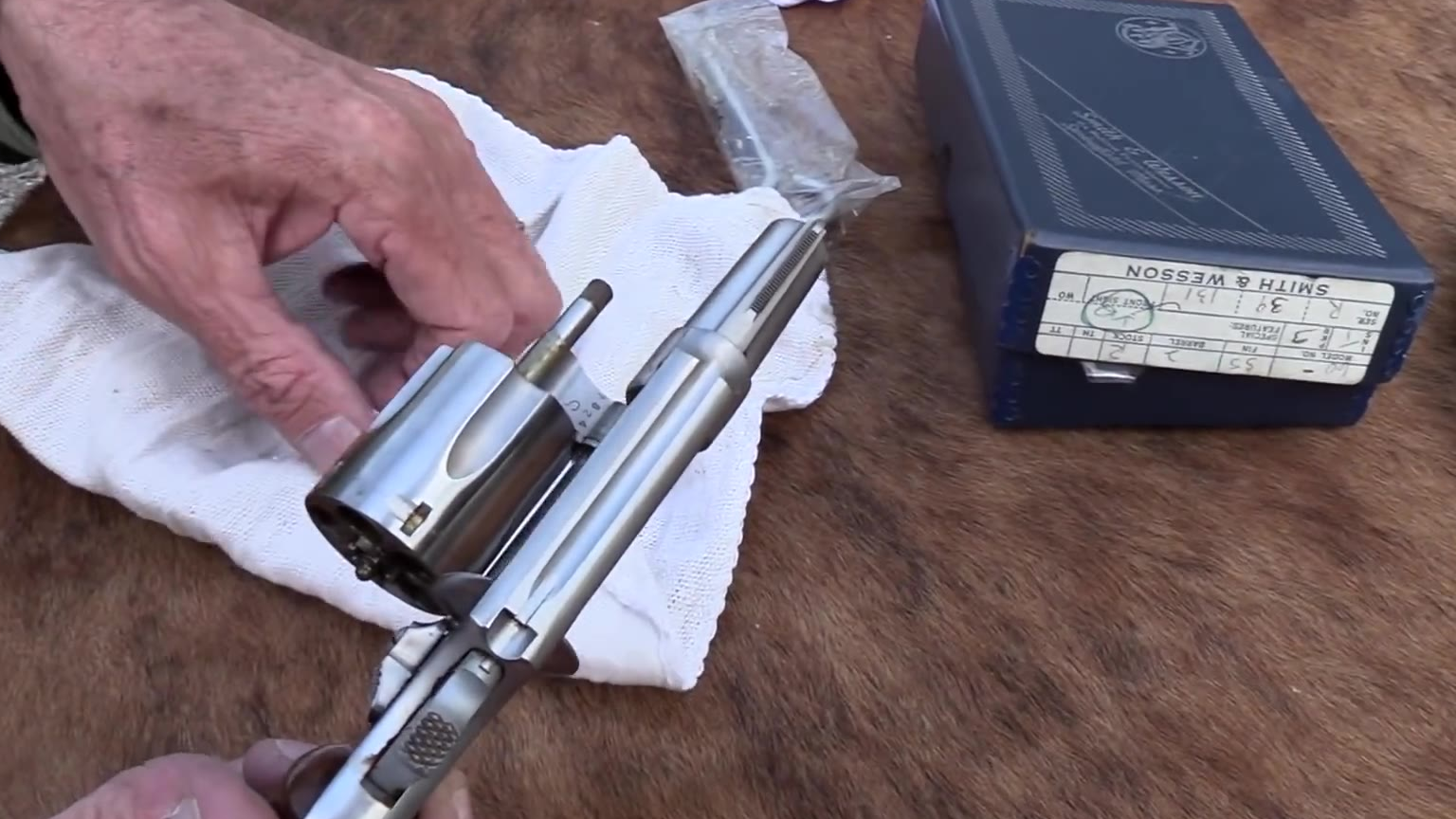 【Hickok45】史密斯维森 Model 60 转轮手枪试用